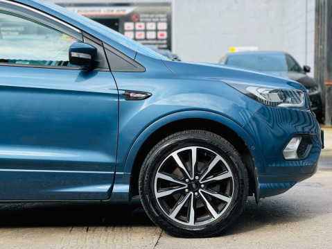 Ford Kuga ST-LINE 7