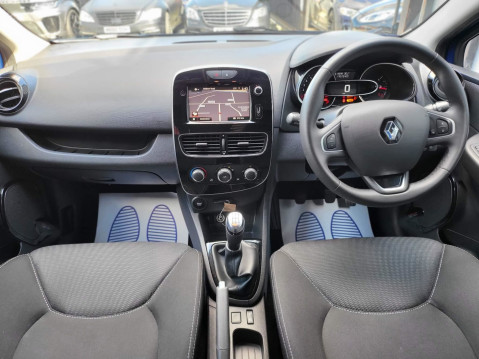 Renault Clio ICONIC TCE 2