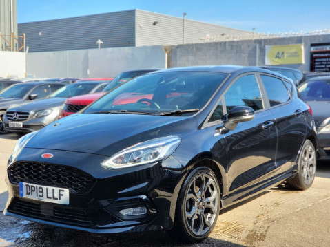 Ford Fiesta ST-LINE 1