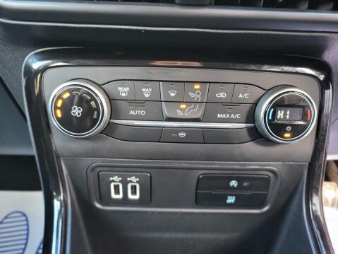 Ford Ecosport ST-LINE 29