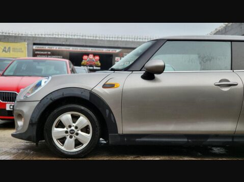 Mini Hatch ONE 28