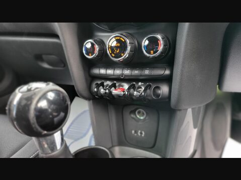 Mini Hatch ONE 32