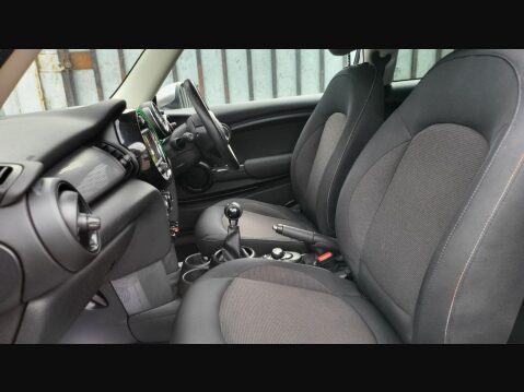 Mini Hatch ONE 24