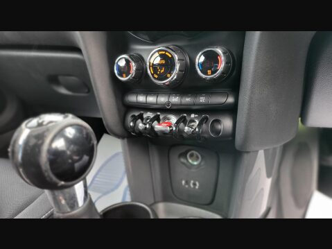 Mini Hatch ONE 32