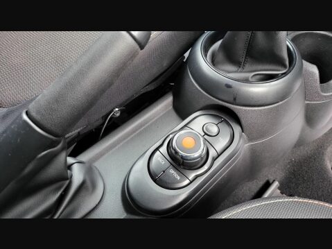 Mini Hatch ONE 20