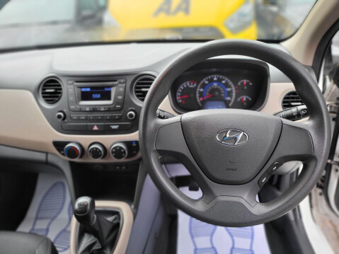Hyundai i10 S 10