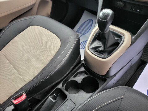 Hyundai i10 S 14