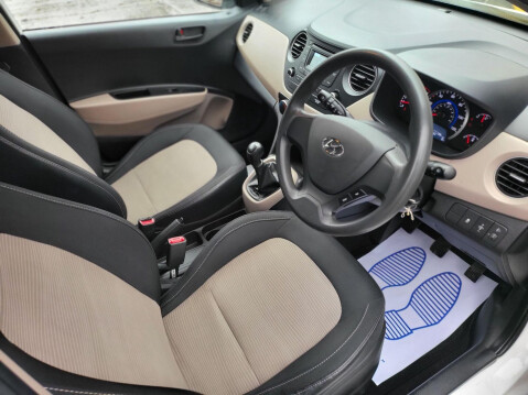 Hyundai i10 S 17