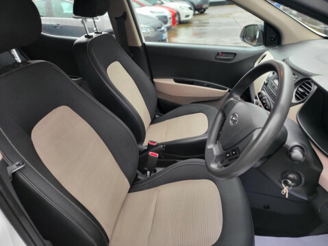 Hyundai i10 S 18