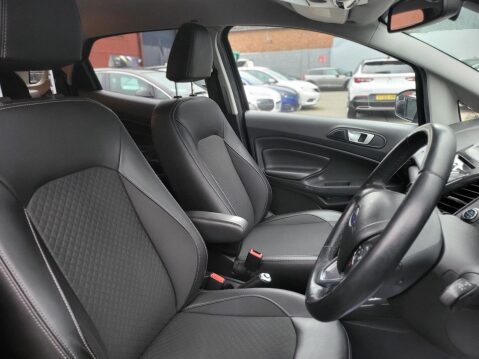 Ford Ecosport TITANIUM 14