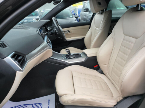 BMW 3 Series 330E M SPORT PHEV 32