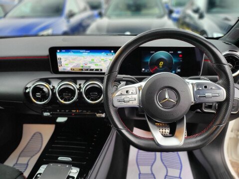 Mercedes-Benz A Class A 180 D AMG LINE EXECUTIVE 26