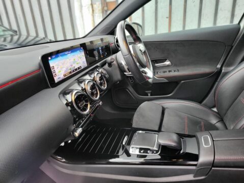 Mercedes-Benz A Class A 180 D AMG LINE EXECUTIVE 4