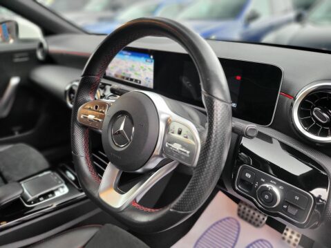 Mercedes-Benz A Class A 180 D AMG LINE EXECUTIVE 13