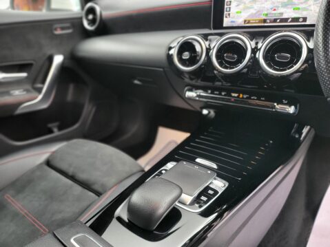 Mercedes-Benz A Class A 180 D AMG LINE EXECUTIVE 16