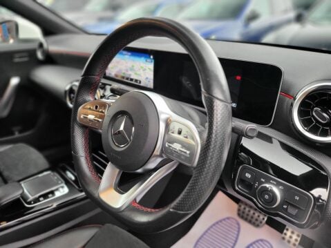 Mercedes-Benz A Class A 180 D AMG LINE EXECUTIVE 13