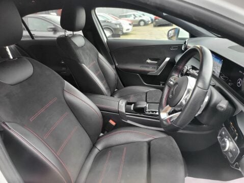 Mercedes-Benz A Class A 180 D AMG LINE EXECUTIVE 20