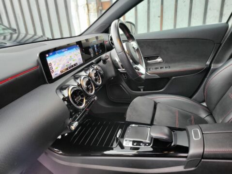 Mercedes-Benz A Class A 180 D AMG LINE EXECUTIVE 4