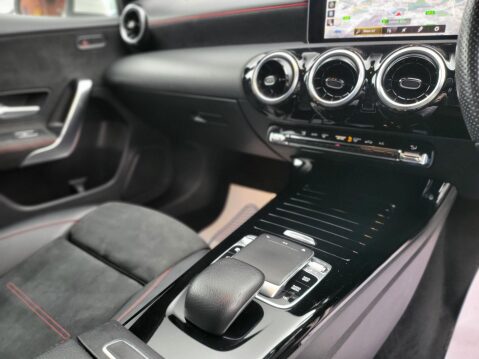 Mercedes-Benz A Class A 180 D AMG LINE EXECUTIVE 16