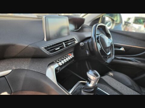 Peugeot 3008 BLUEHDI S/S ALLURE 11