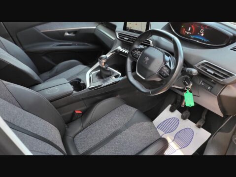 Peugeot 3008 S/S ALLURE 14