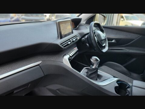 Peugeot 3008 S/S ALLURE 12