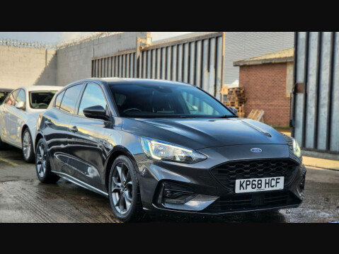 Ford Focus ST-LINE 13
