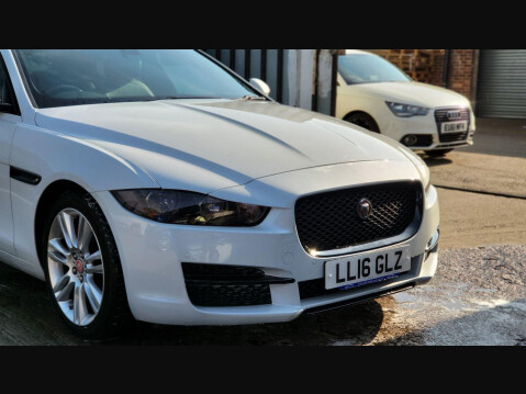Jaguar XE PRESTIGE 8