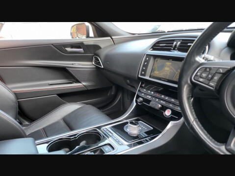 Jaguar XE PRESTIGE 20