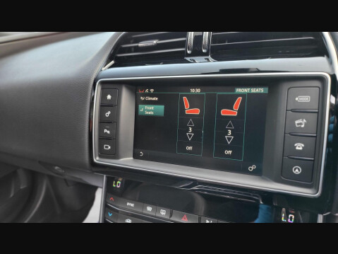 Jaguar XE PRESTIGE 29