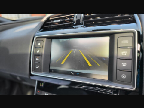 Jaguar XE PRESTIGE 31