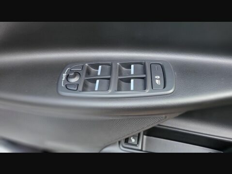 Jaguar XE PRESTIGE 27
