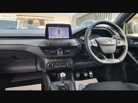 Ford Focus ST-LINE X 11