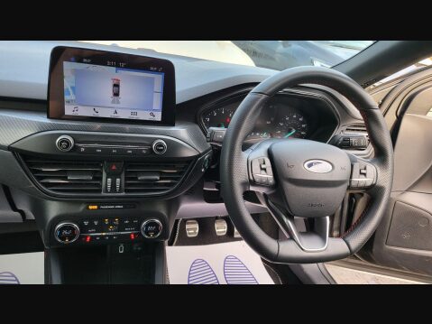 Ford Focus ST-LINE X 13