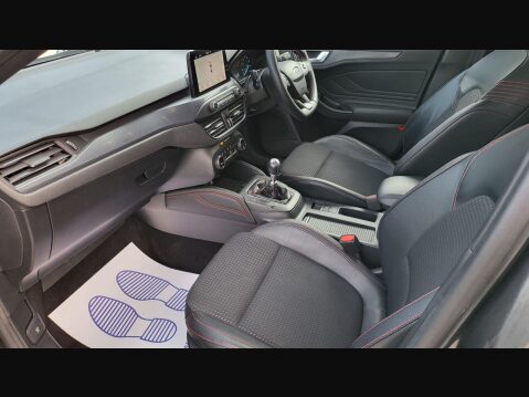Ford Focus ST-LINE X 39