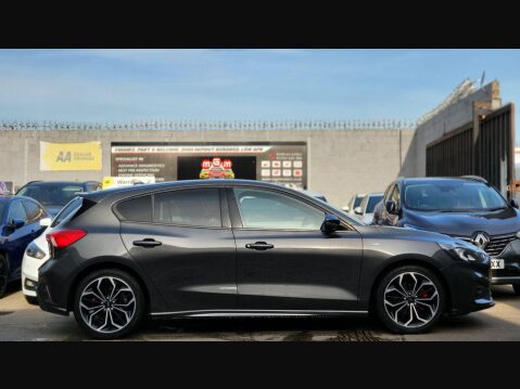 Ford Focus ST-LINE X 7