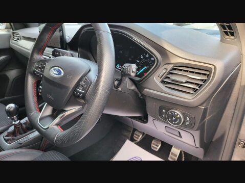 Ford Focus ST-LINE X 30