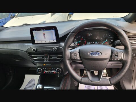 Ford Focus ST-LINE X 31