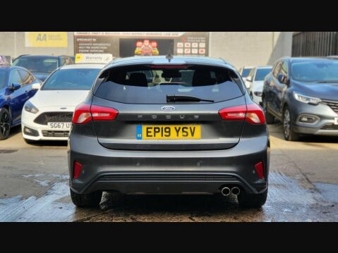 Ford Focus ST-LINE X 6