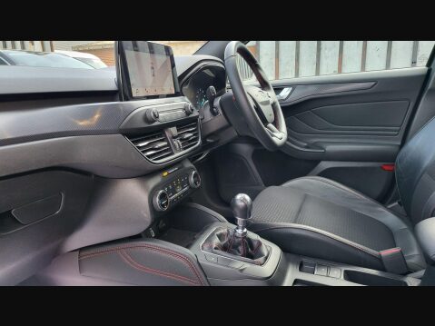 Ford Focus ST-LINE X 9