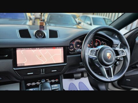 Porsche Cayenne V6 43
