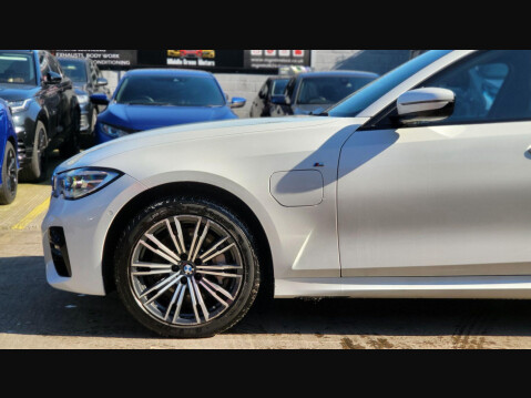 BMW 3 Series 330E M SPORT PHEV 7
