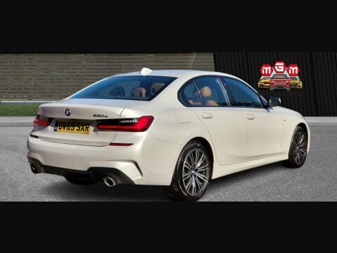 BMW 3 Series 330E M SPORT PHEV 11