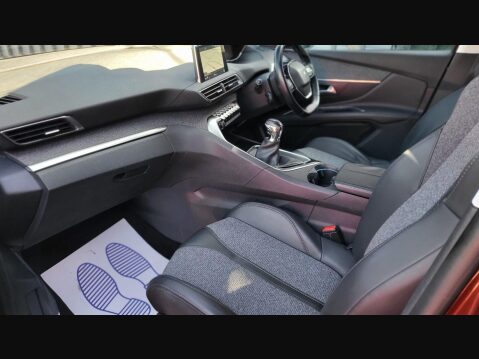 Peugeot 3008 BLUEHDI S/S ALLURE 29