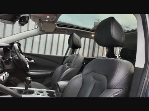 Renault Kadjar GT LINE TCE 38