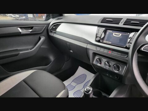 Skoda Fabia COLOUR EDITION TSI 15