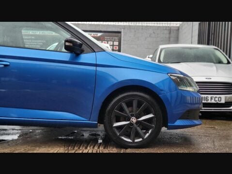 Skoda Fabia COLOUR EDITION TSI 7