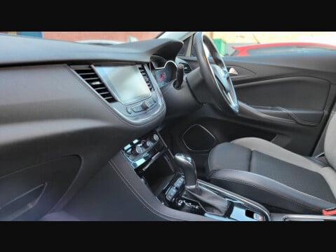 Vauxhall Grandland X SPORT NAV S/S 10