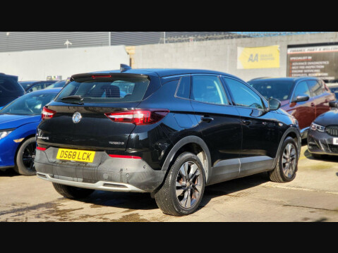Vauxhall Grandland X SPORT NAV S/S 9