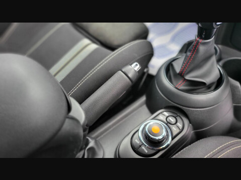 Mini Hatch COOPER SPORT 16